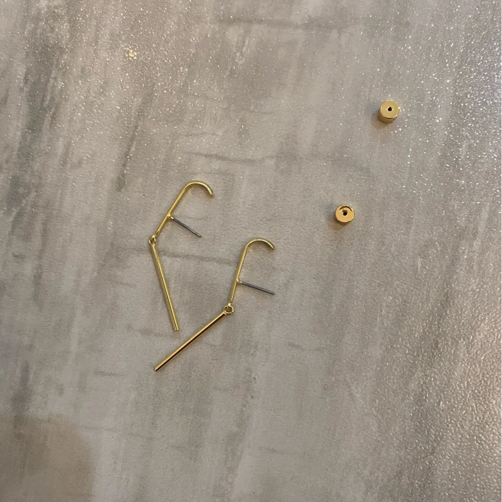 Gold Tone Cuffed Straight Dangling Bar Earrings for Pierced Ears